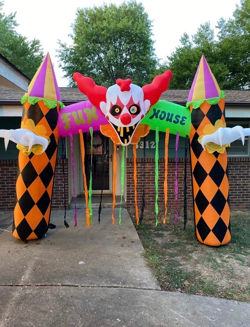 airblown inflatable clown's archway 12ft