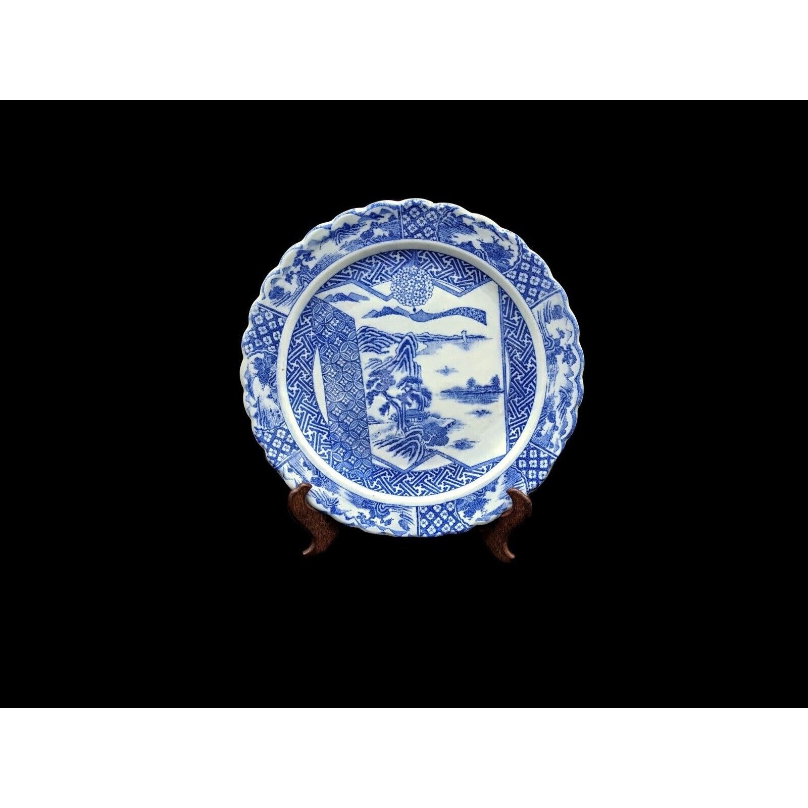 Japanese 19th Century Blue and White Porcelain Plate with Landscapes and Flowers