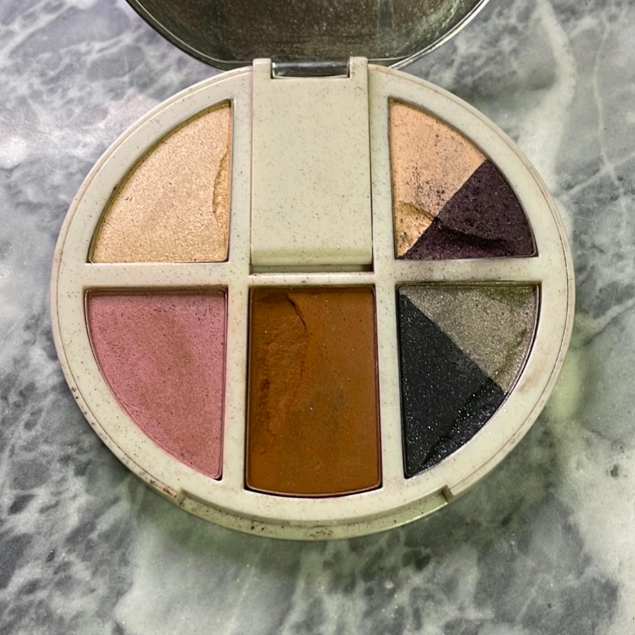 Pur Goal Digger Eyeshadow Eye Shadow Palette Neutrals Beige Pink