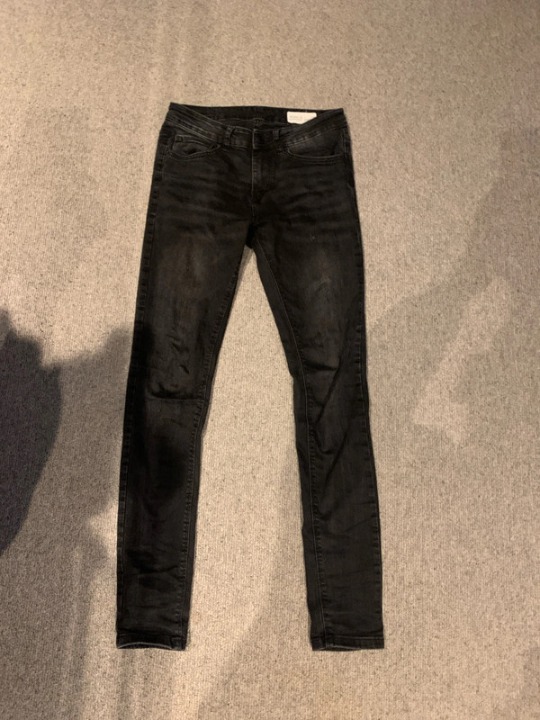 jeans