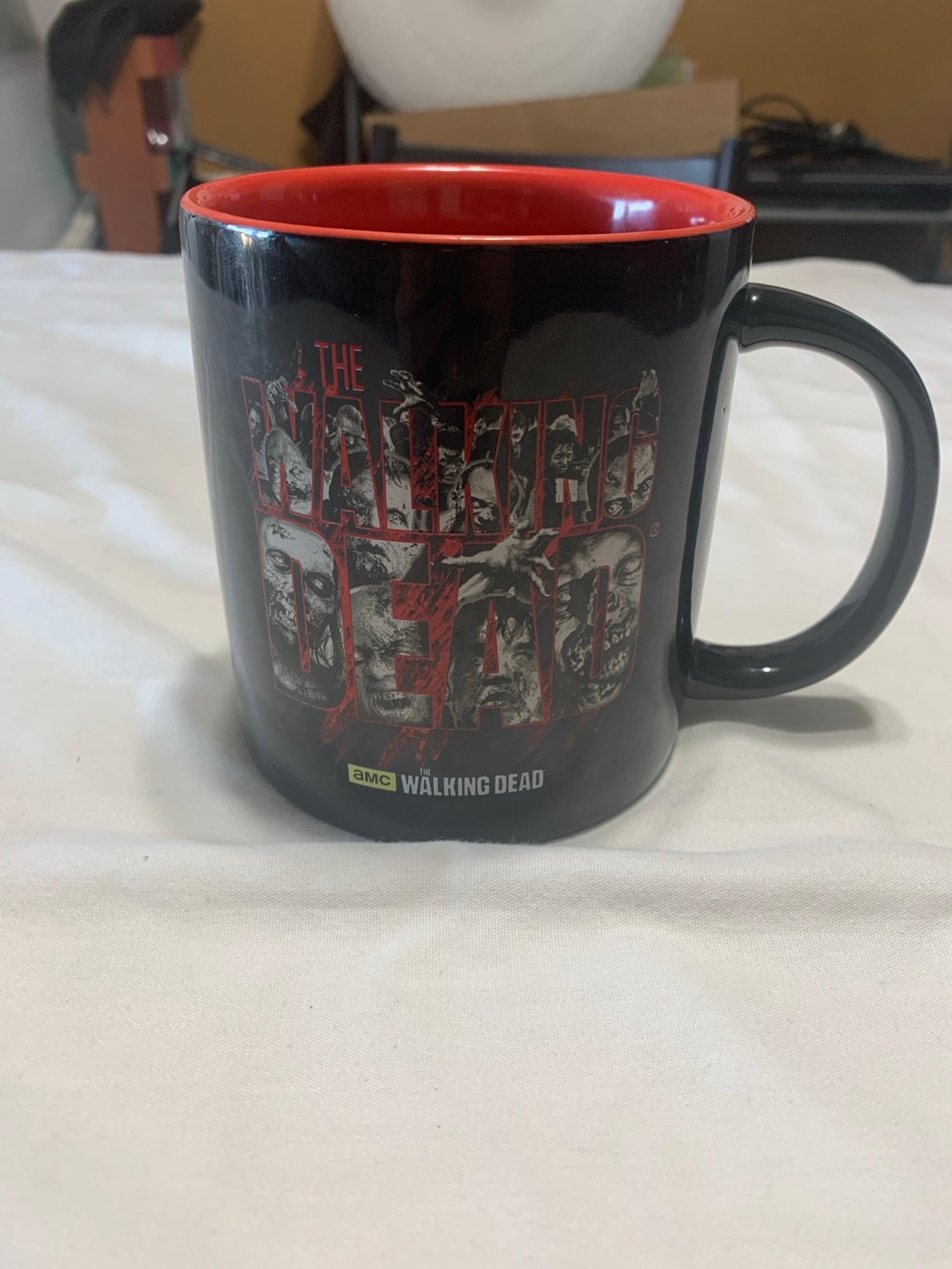 The Walking Dead Large Oversized Just Funky Coffee Mug Red 20 oz Zombie Inside