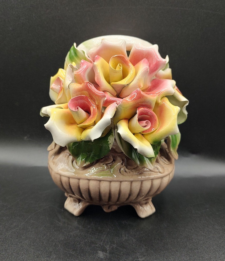 Vtg Capodimonte Pink And Yellow Roses Figurine