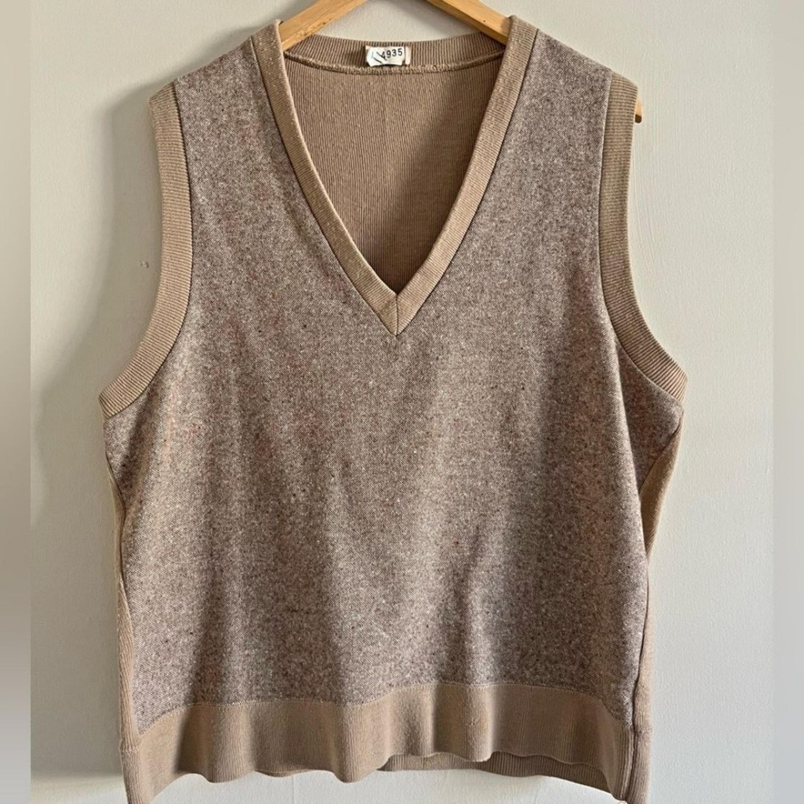 Vintage 70’s v-neck neutral wool knit beige tan unisex sweater vest