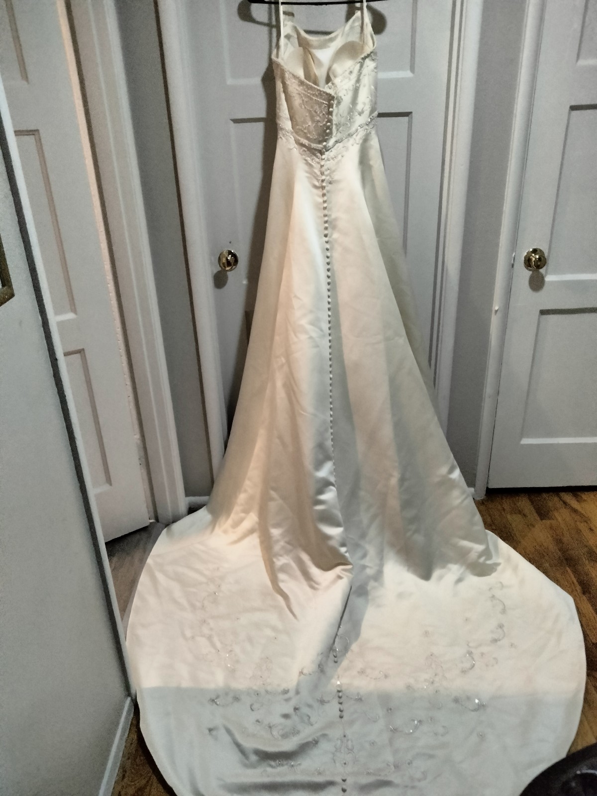 Christian Michele Beautiful wedding gown size 6