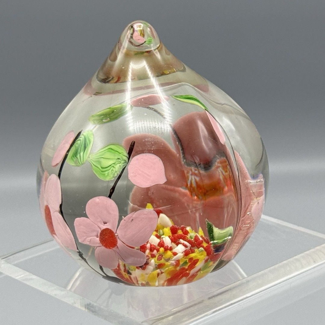 Vtg Artisan Millefiori Glass Peach Blossom Shaped Clear Paperweight Home Decor