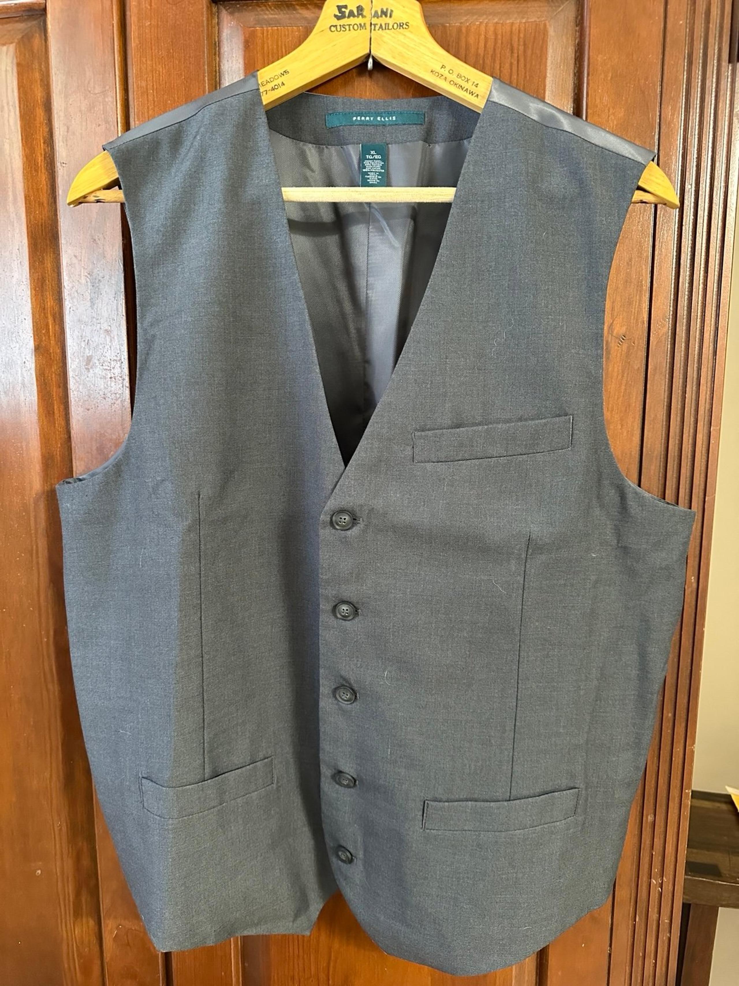 Men’s Perry Ellis Suit Vest