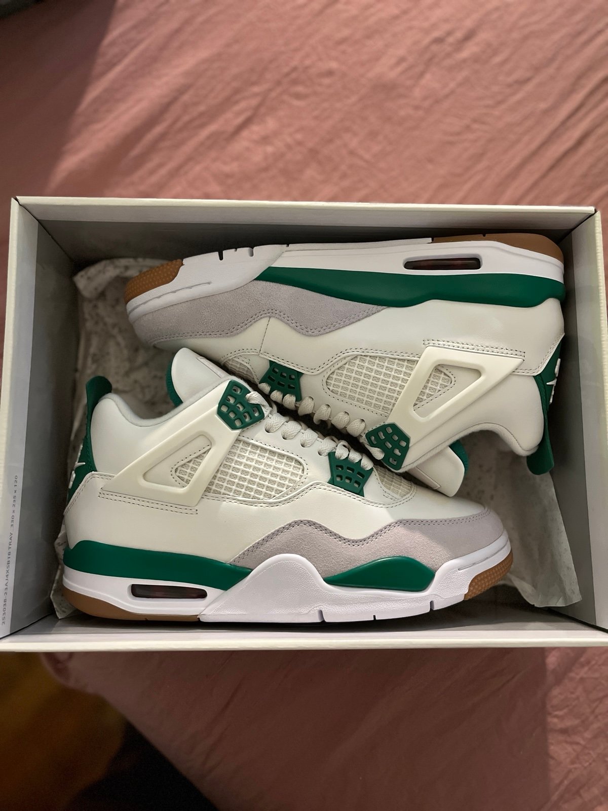 Air Jordan 4