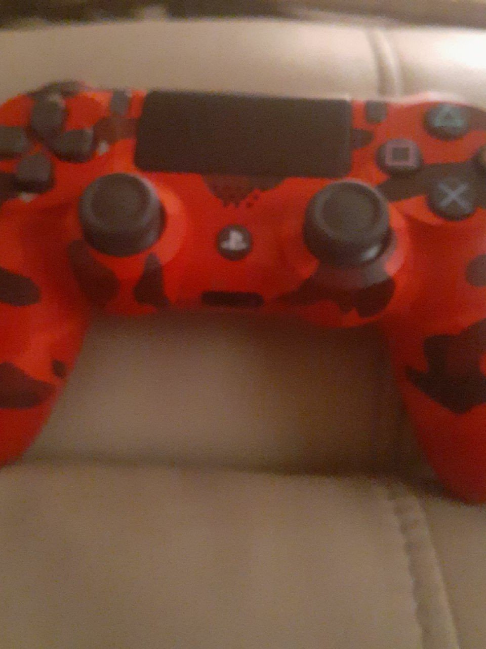 PS4 controller