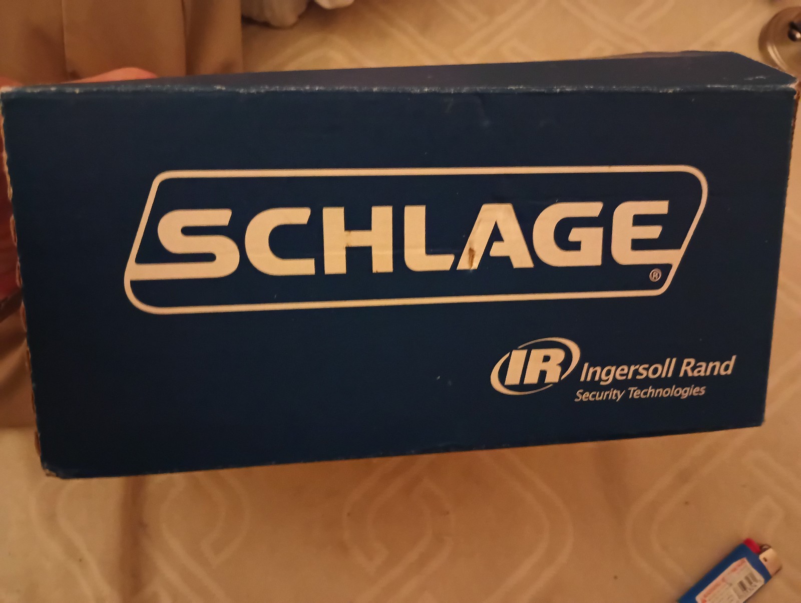 Schlage Everest Store Room Commercial Lever 626 stainless /NP