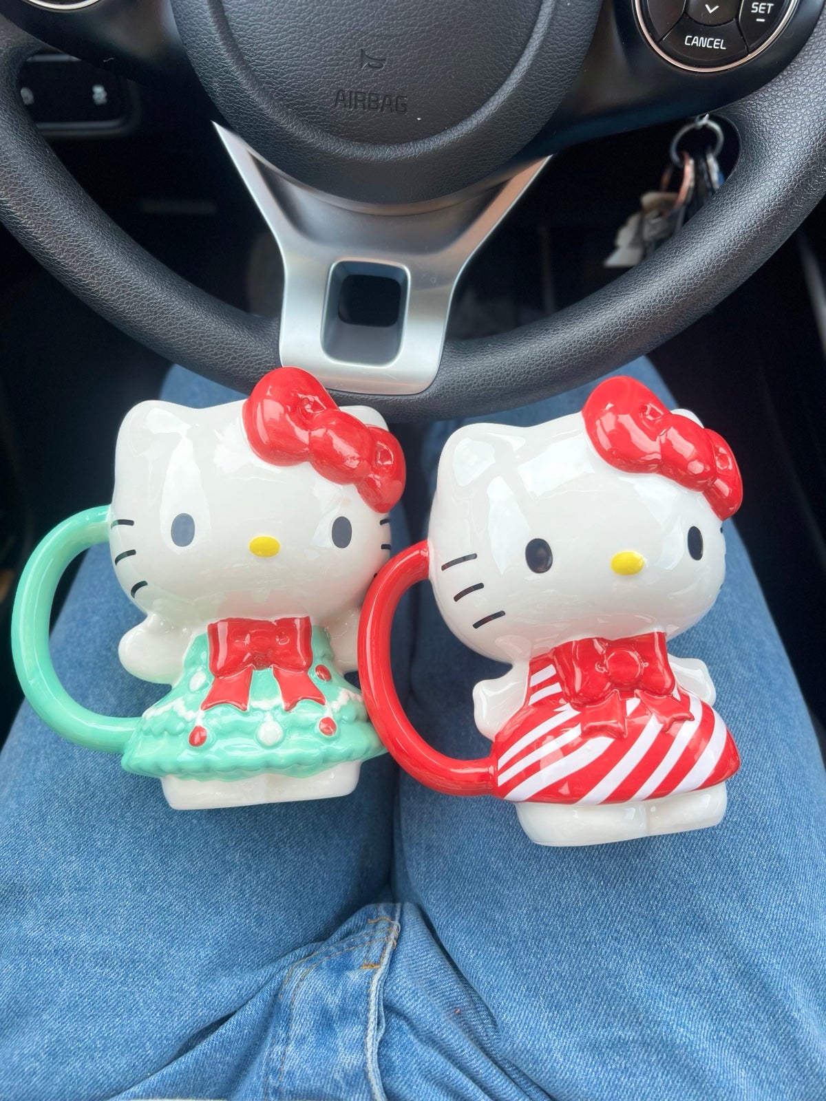 Hello Kitty Christmas full body mugs (set of 2)