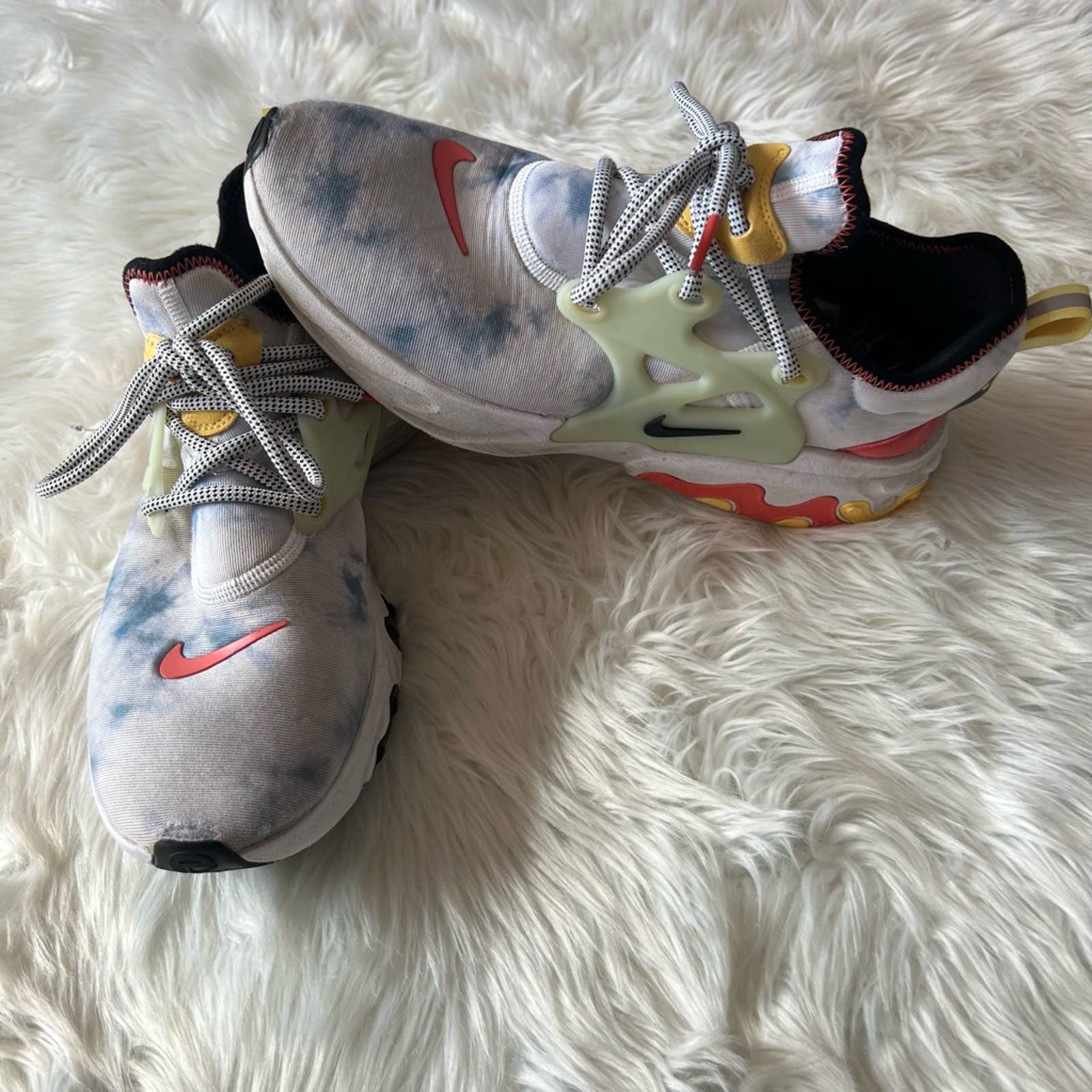 Nike Mens React Presto Running Shoes Alien Multicolor CW7303-900 Lace Up 9M