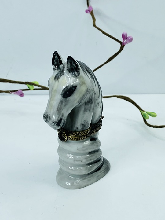 Rare Limoges Horse head on the marble stone hinged trinket box A452