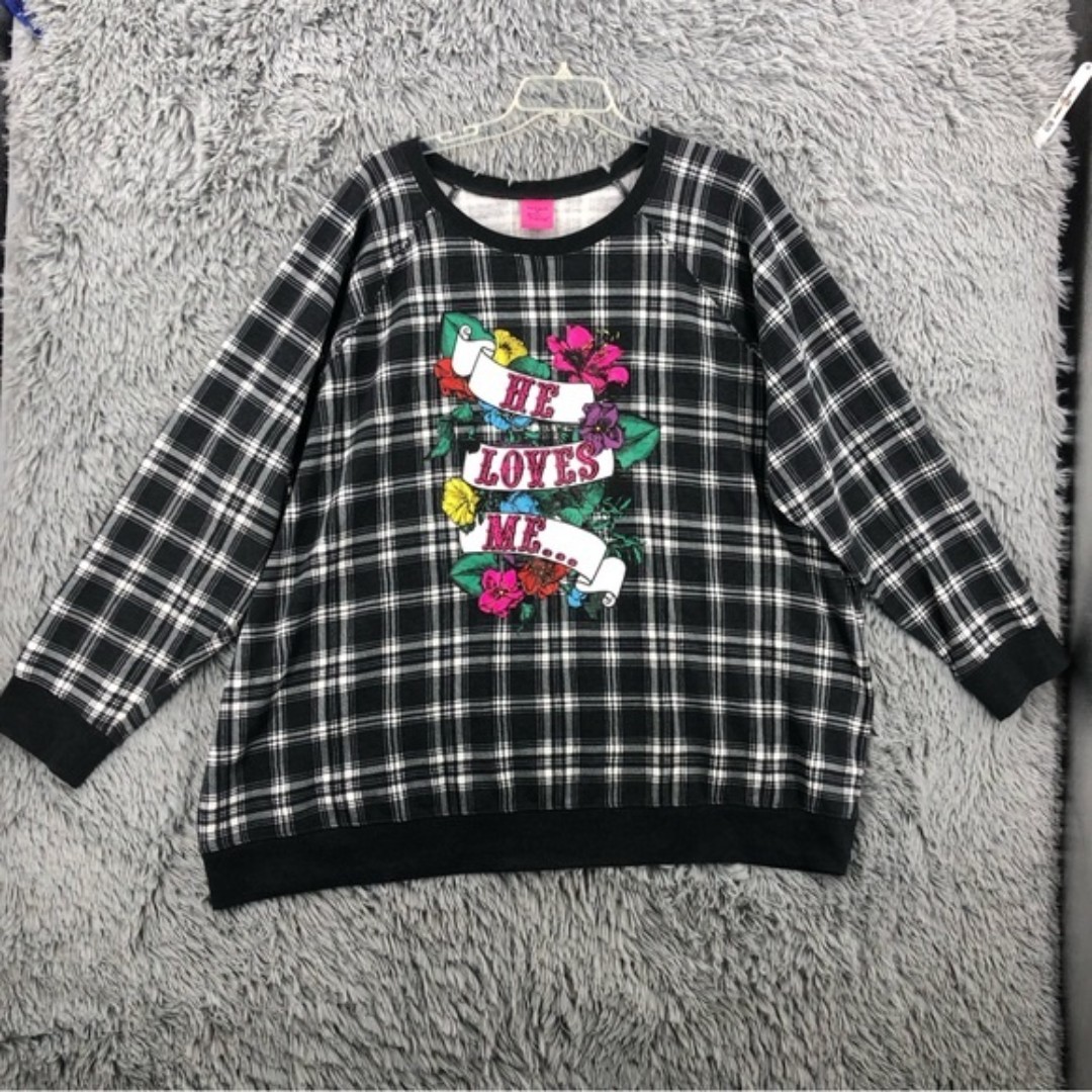 Torrid By Betsy Johnson Womens 5X He Love Me Plaid Sweatshirt Soft