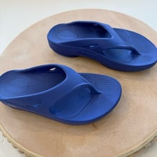 Oofos Women's Ooriginal Sandal Flip Flop Thong Bright Blue Size 6 Recovery Shoe