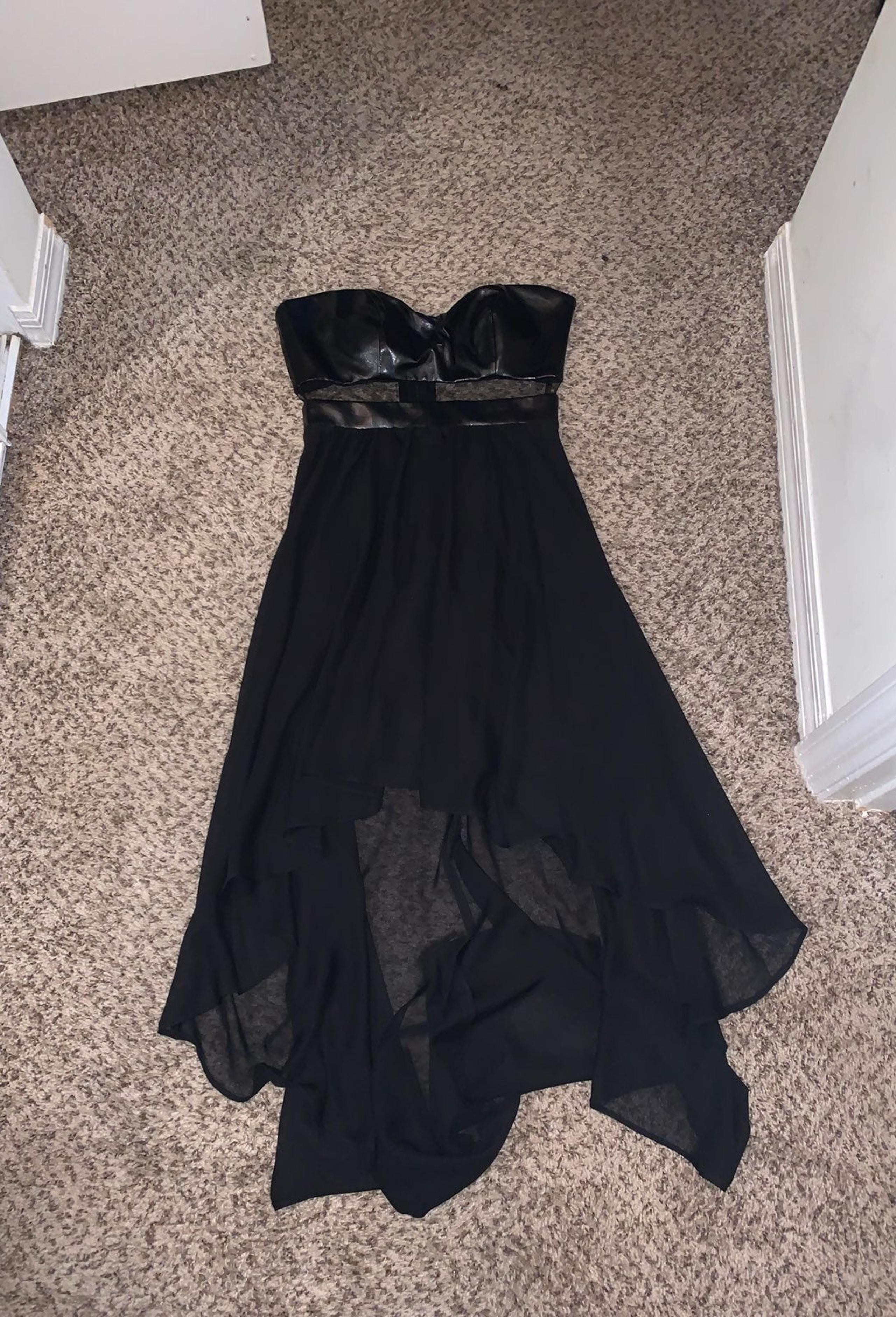Hi-lo dress