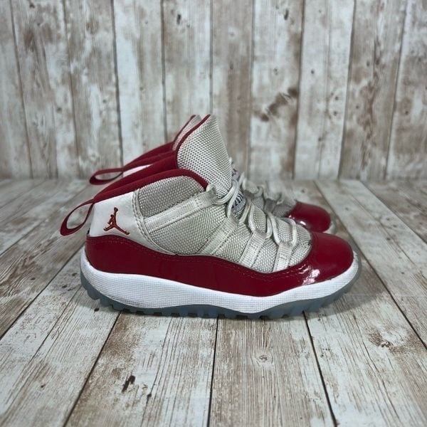 Nike Air Jordan 11 Retro Cherry Baby Size 0C Athletic Shoes Sneakers 378040-116