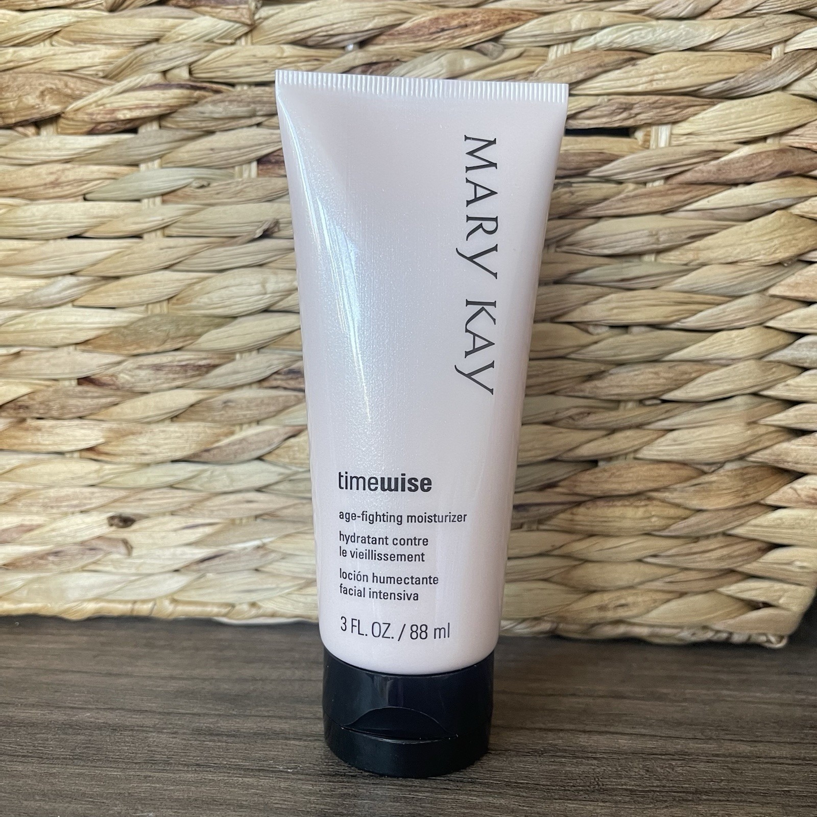 Mary Kay Timewise age-fighting moisturizer 3 FL 0Z/88 OZ