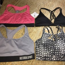 VS Sport Bras 4 M/ L NWT