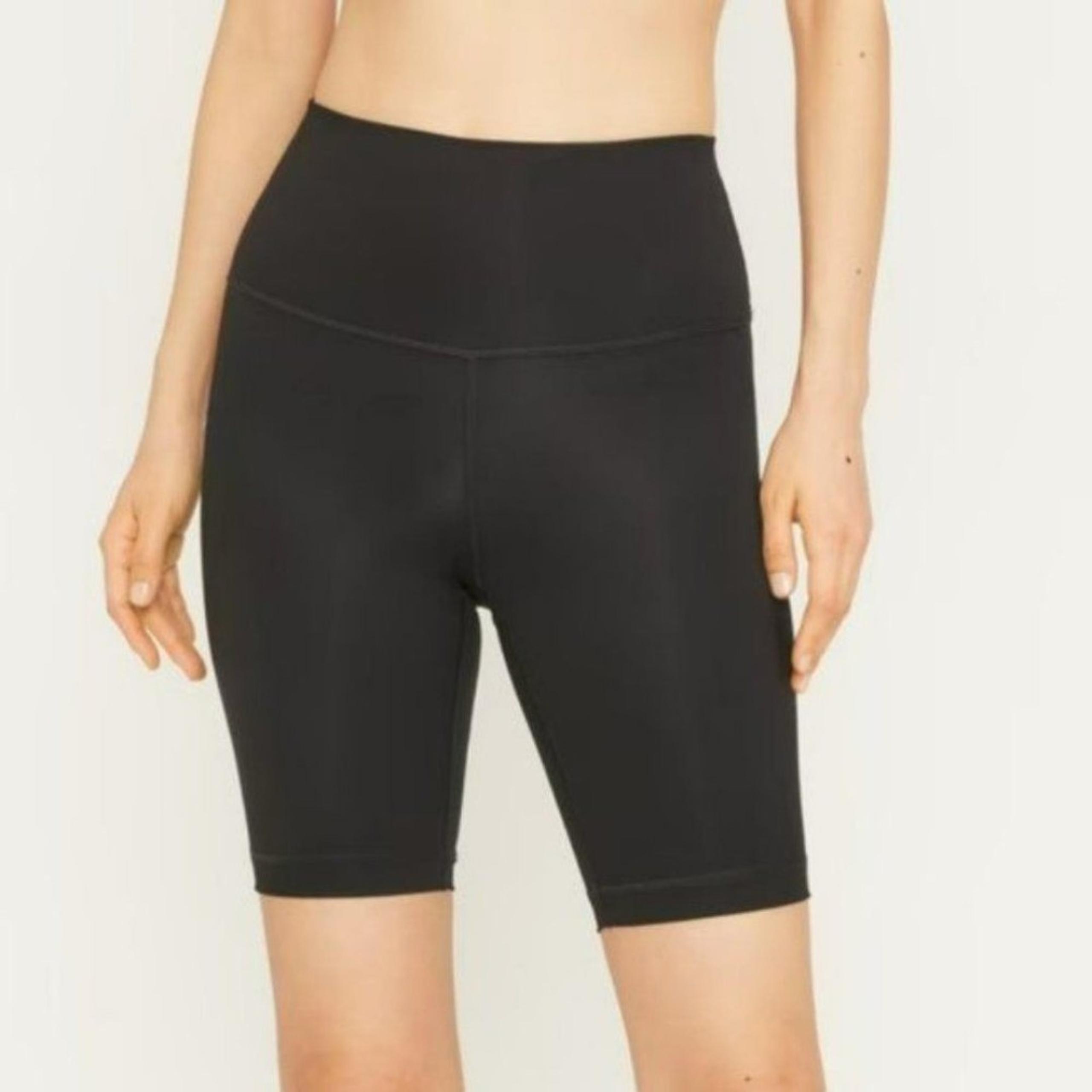 Everlane The Perform High Rise Bike Short Black S