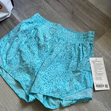 Lululemon Hotty Hot shorts