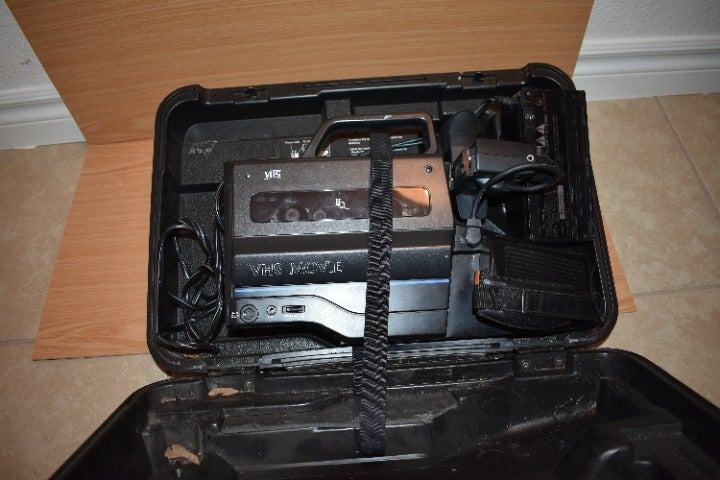 VINTAGE VHS Video camera
