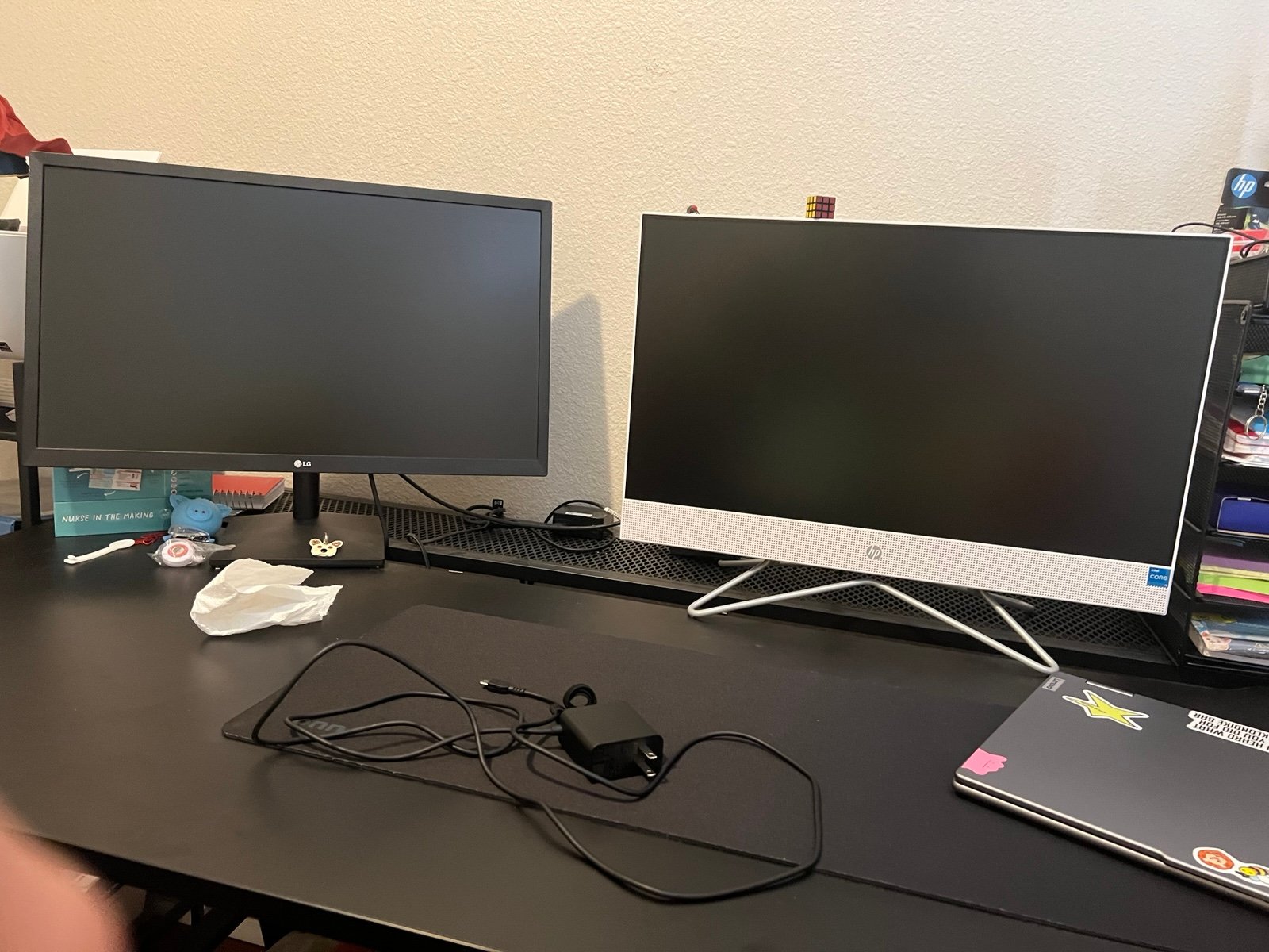 HP all in one and LG screen 24”