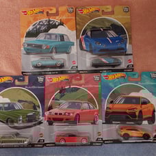 Hot wheels premium car culture auto strasse complete set of 5