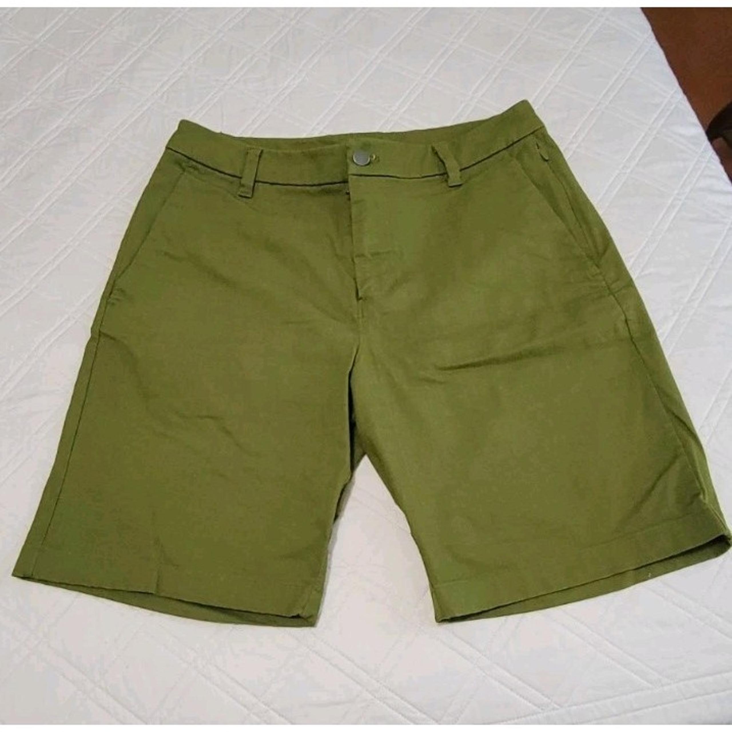 Lululemon Commission Shorts Oxford Men's Size 31 in Juniper Green