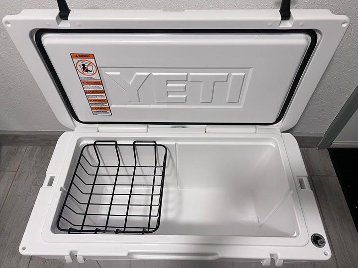 YETI® Jumbo Cooler