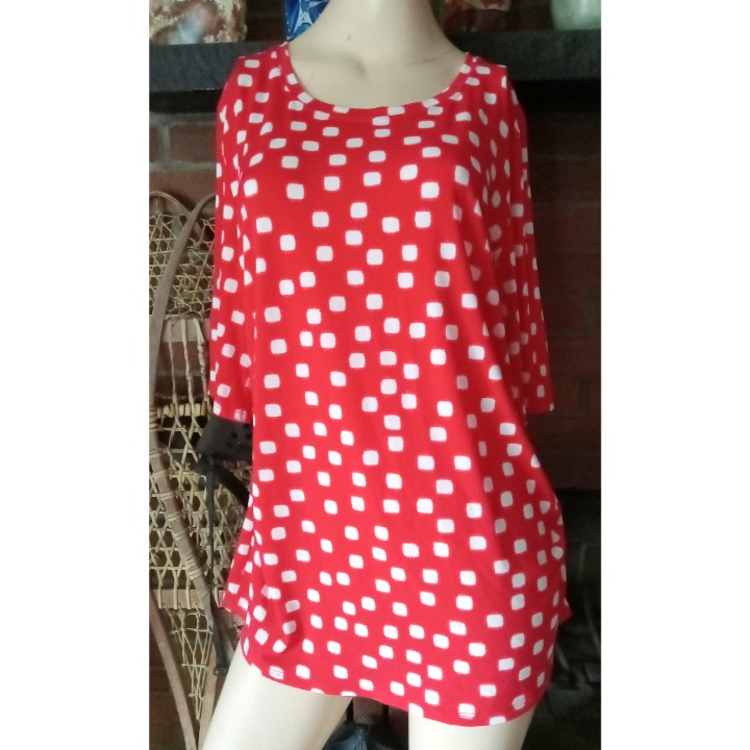 Vince Camuto Womens XL Short Sleeve Top Ruched Sides at Waist Stretchy Knit