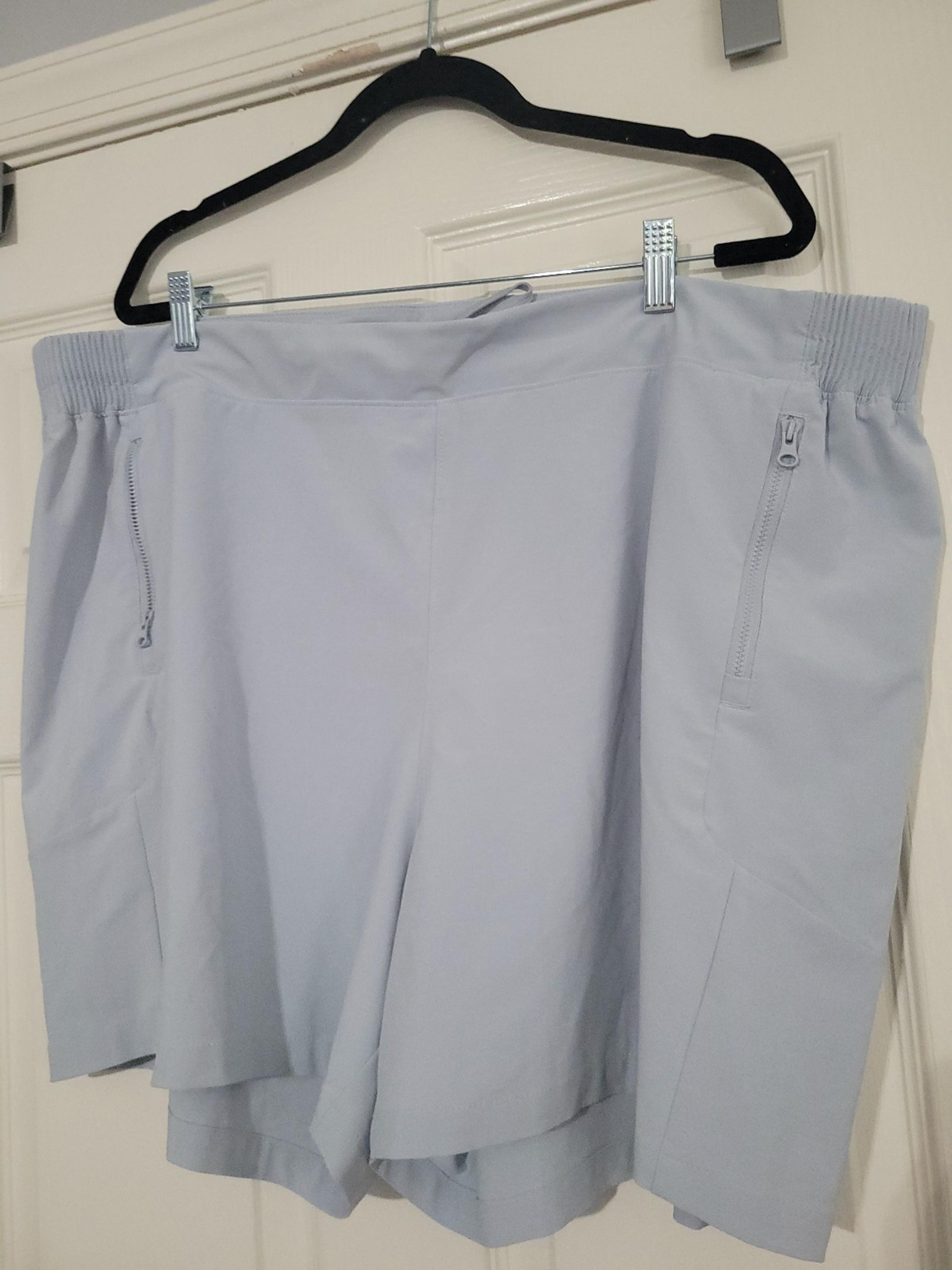 Columbia Women's PFG Tidal II Shorts Outdoor Pull on Size 2XL
Front Pockets