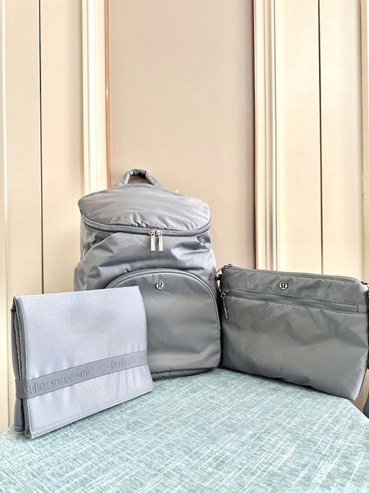 Lululemon New parent Backpack(Three-piece set)