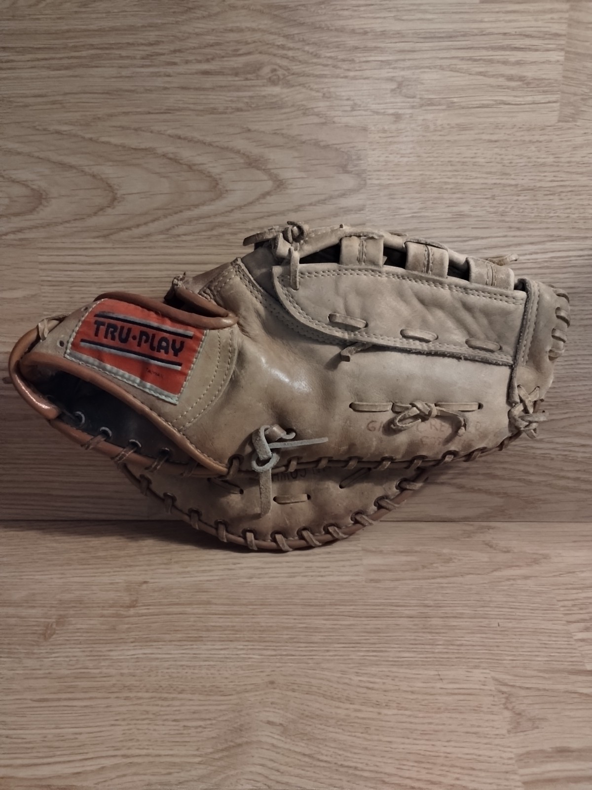 Tru-Play 13 Leather Baseball Glove RHT B109 Full Grain Cowhide First Base Mitt