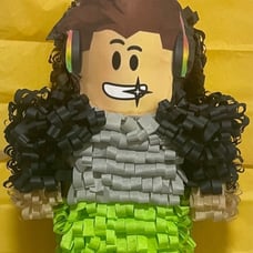 Roblox Boy Pinata 21 x 12 x 6
