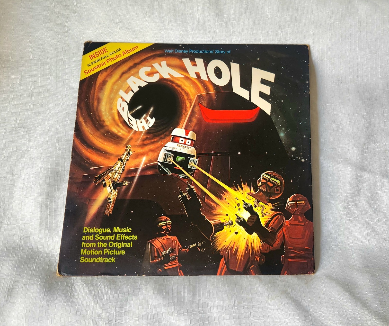 Walt Disney Productions The Black Hole 12 Vinyl LP 1979 w/ Book Sci-Fi Vintag