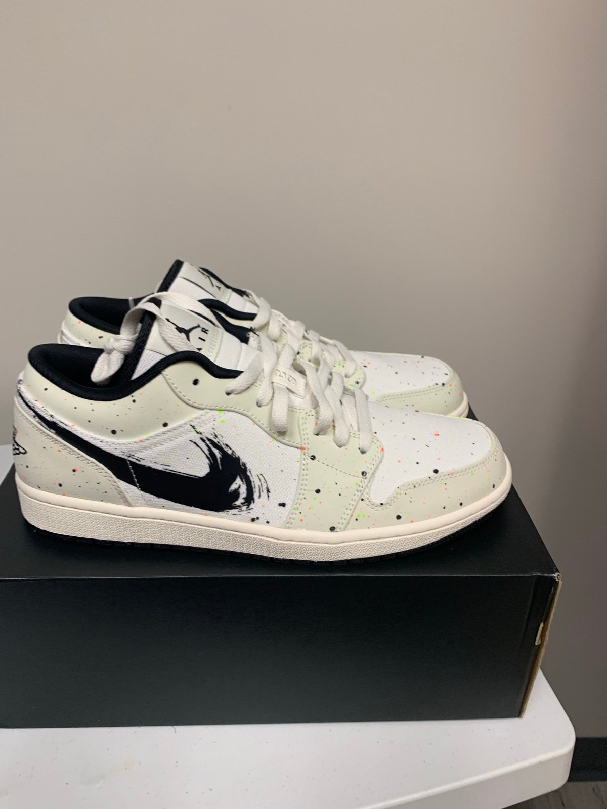 Air Jordan 1 Low - Brushstroke- Size 11