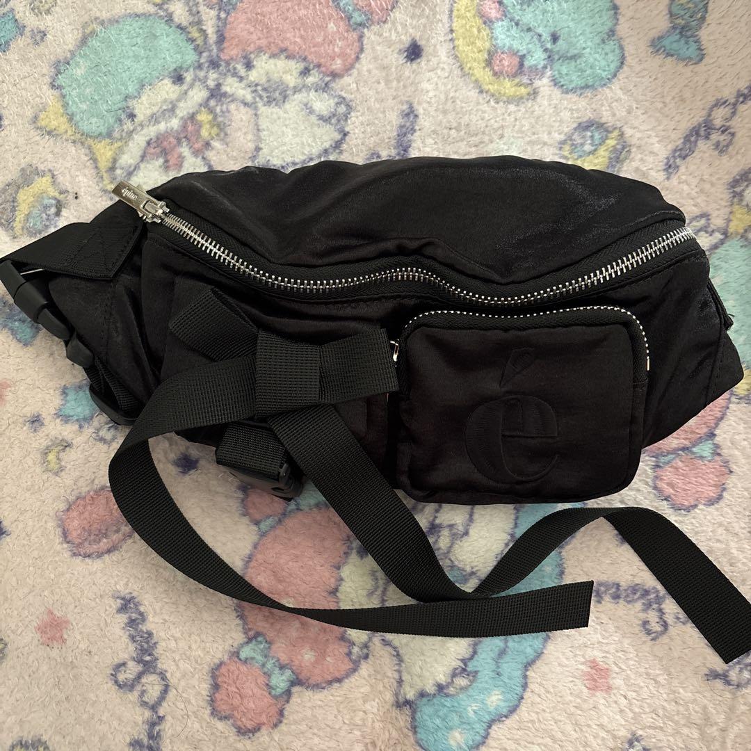 épine é ribbon satin 2way body bag Waist Bags & Fanny Packs