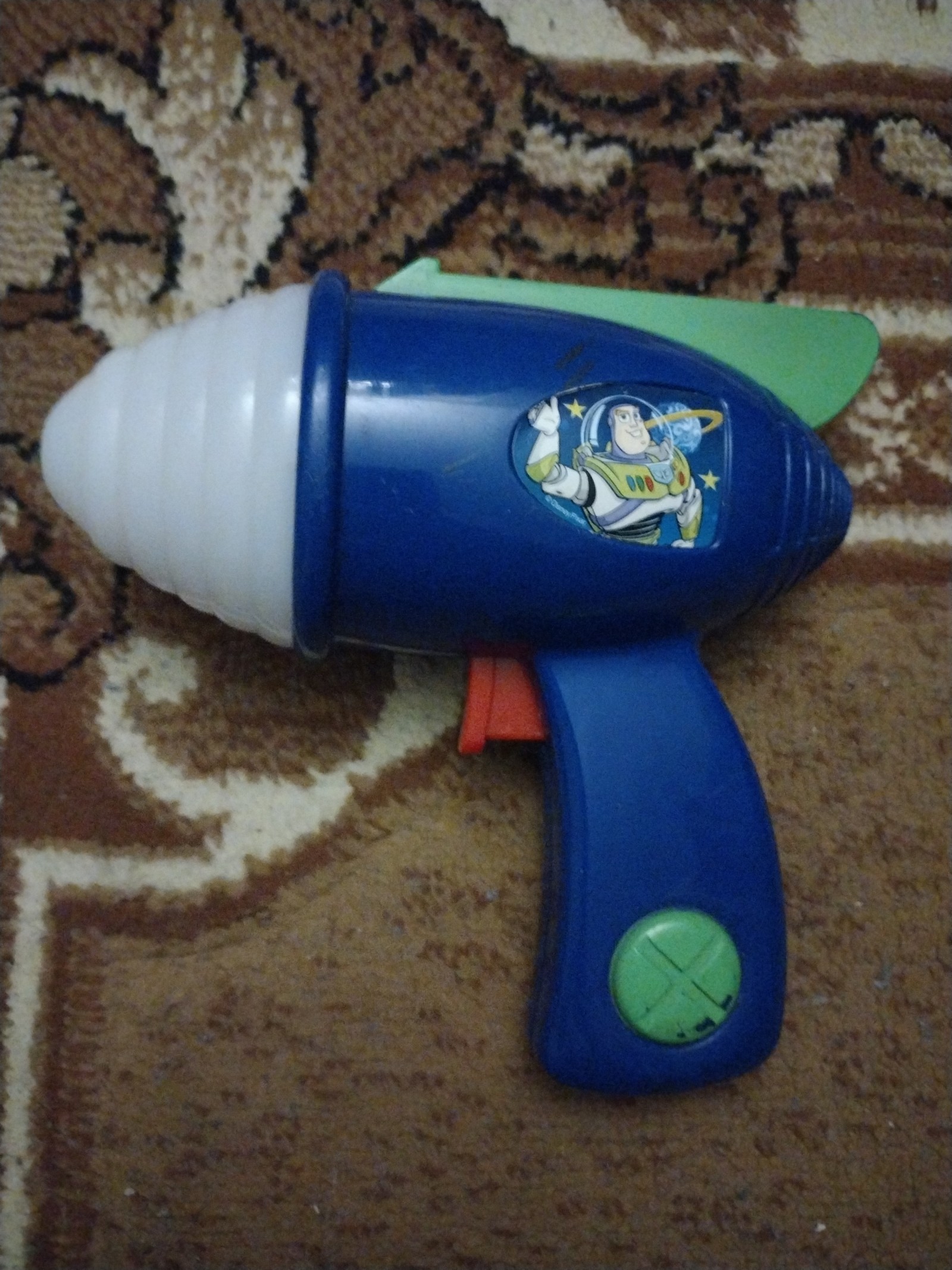 disney buzz lightyear gun