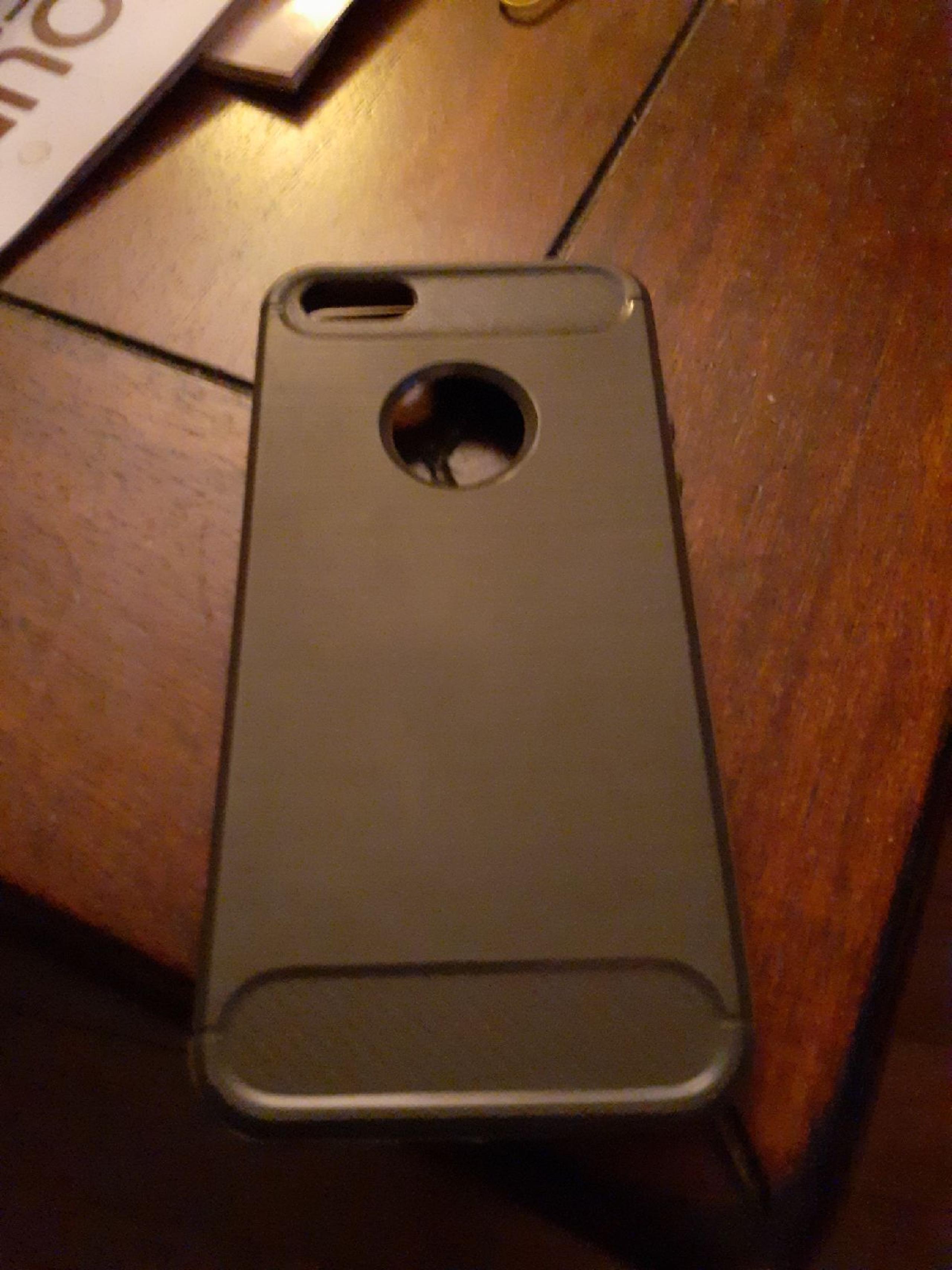 iPhone SE case