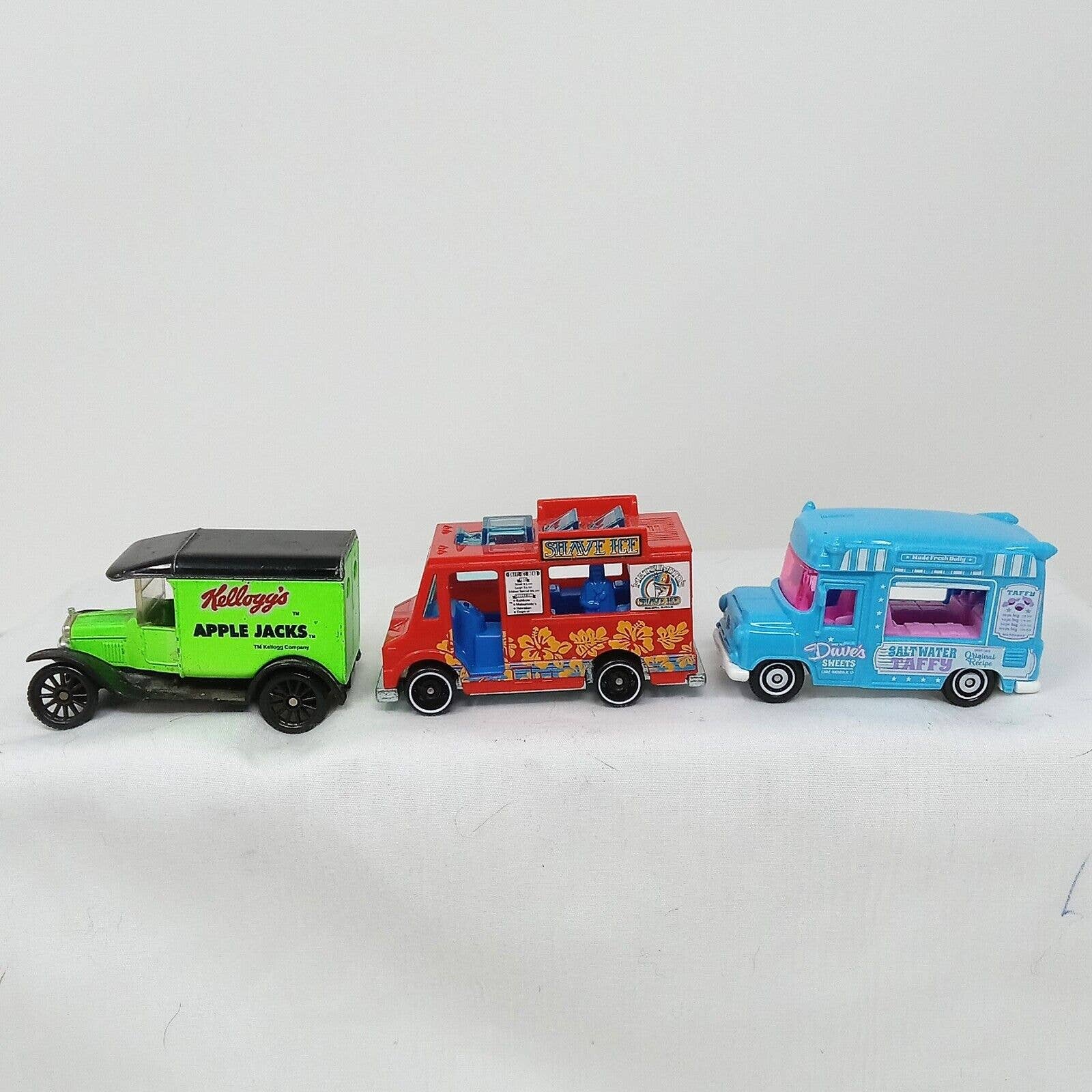 Matchbock Delivery Trucks Lot of 3 Shaved Ice Saltwater Taffy Kellogg's Apple Matchbock Delivery Trucks Lot of 3 Shaved Ice Saltwater Taffy Kellogg's Apple