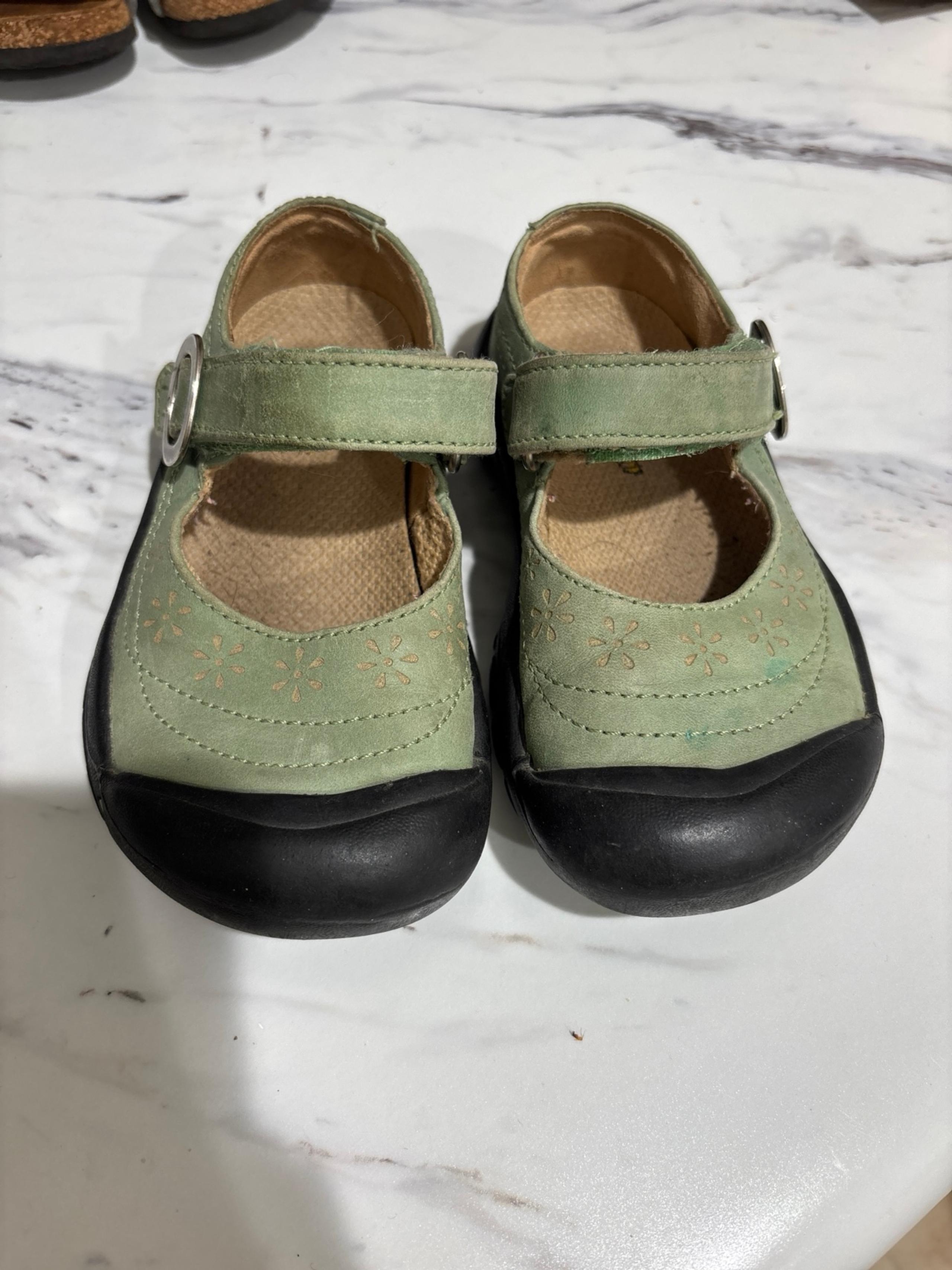Leather keen Mary Jane shoes