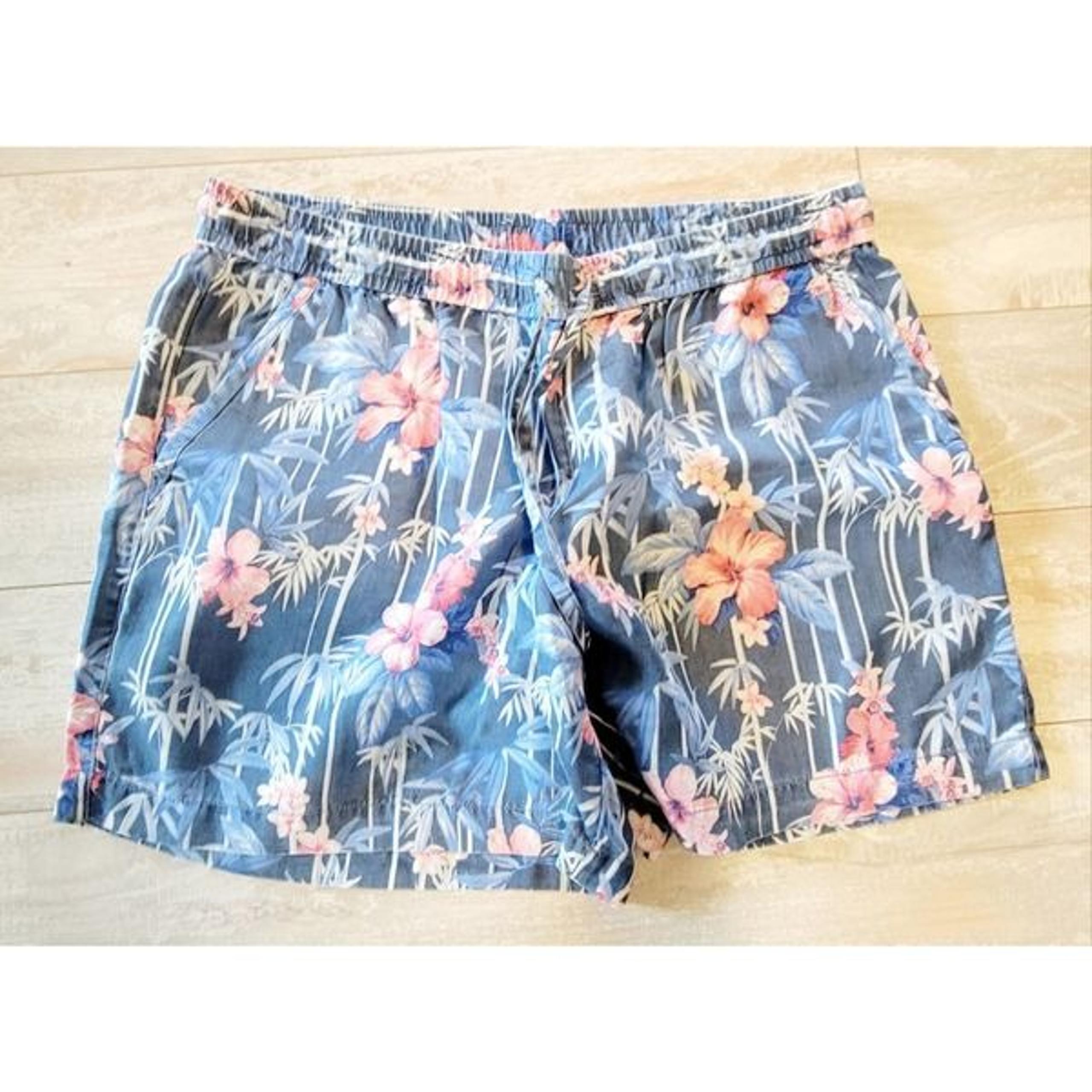 Tommy Bahama M Women's Floral Mid-Rise Shorts Blue Drawstring Pockets