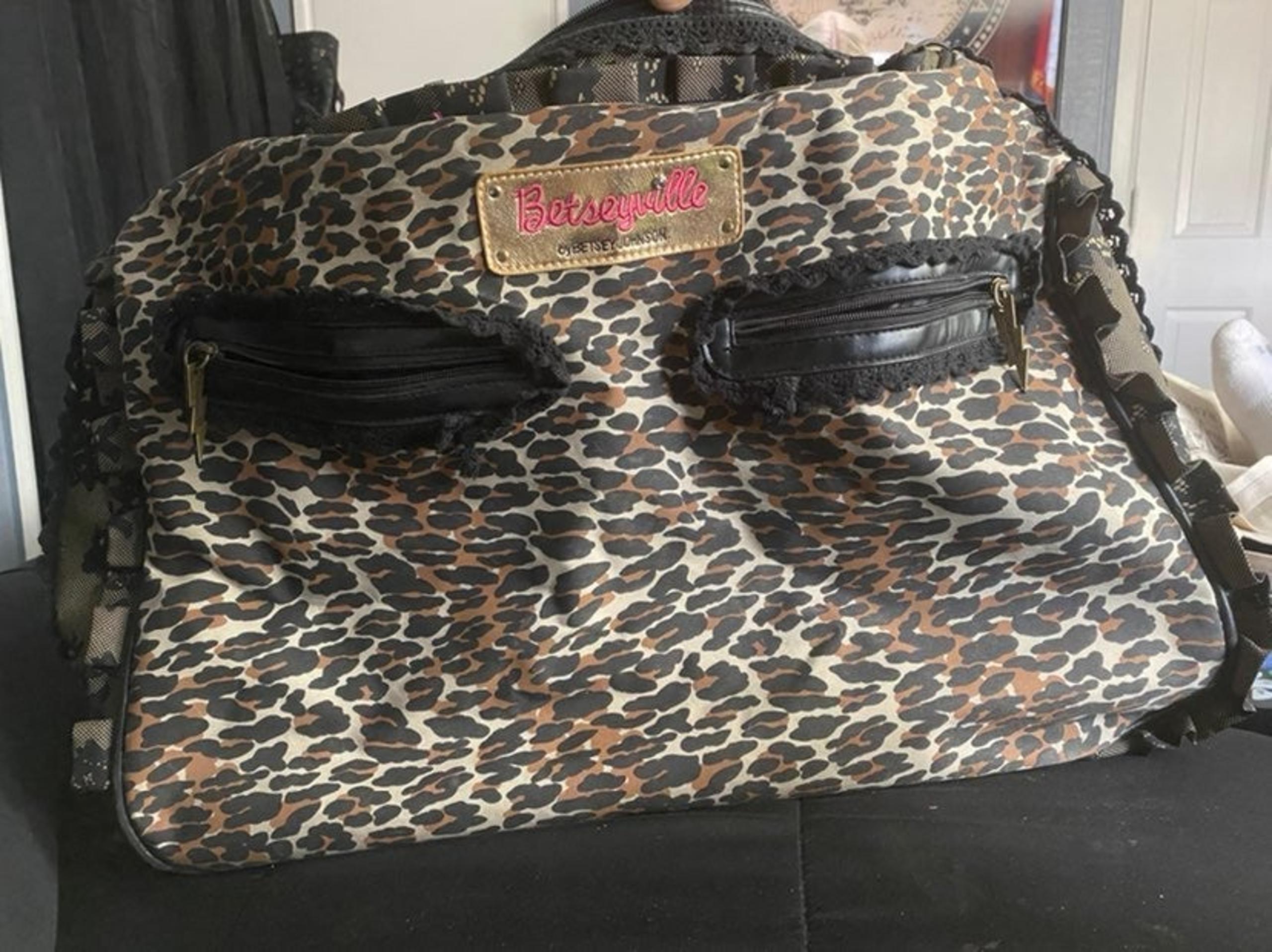 Betseyville by Betsey Johnson weekender