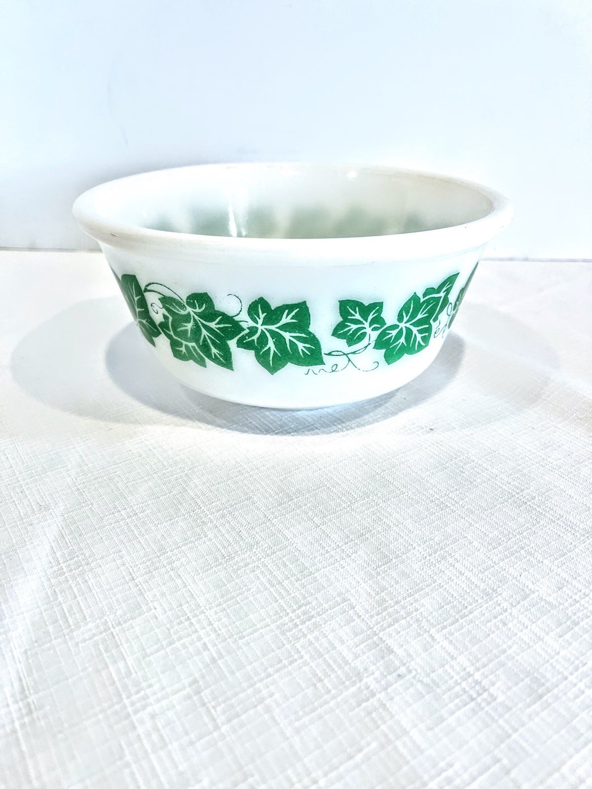 Hazel Atlas Vintage Mixing Bowl/ Casserole Baking Dish Ivy 6.5” Milk Glass
