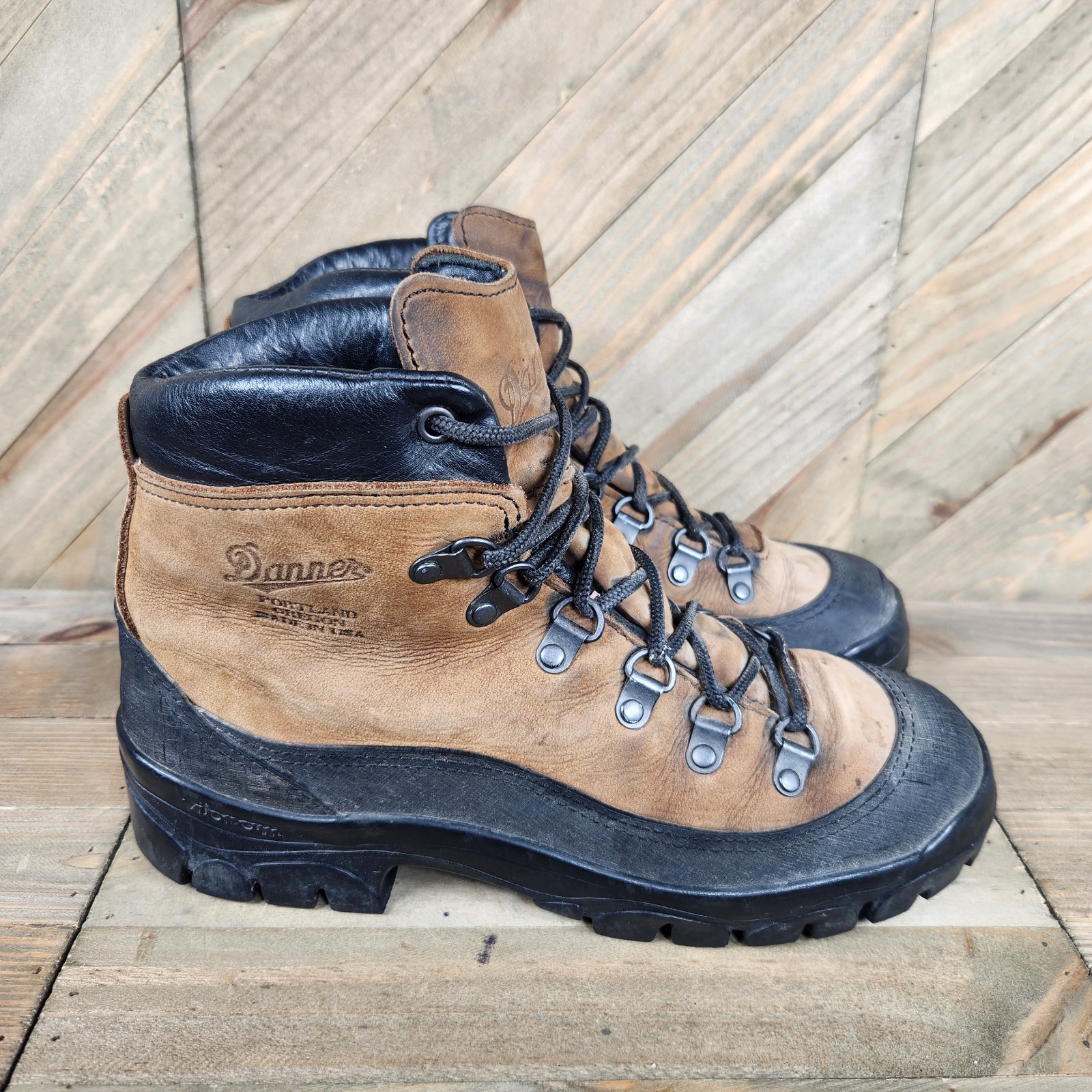Danner Combat Hiker Mens Outdoor Hiking Boots Size 7.5 R Brown Black 43513X.