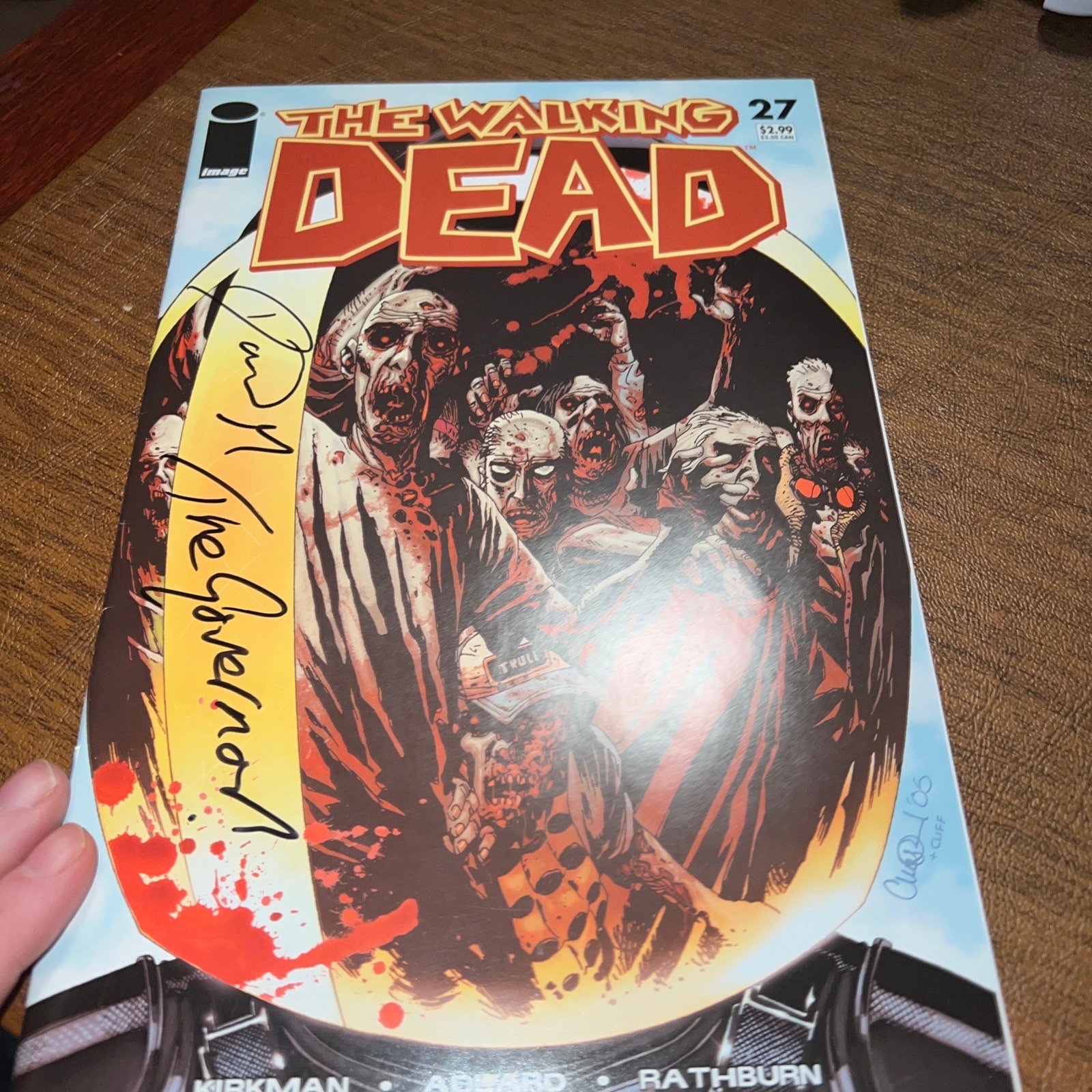 Walking dead 27 first printing signed by David morrissey the governor