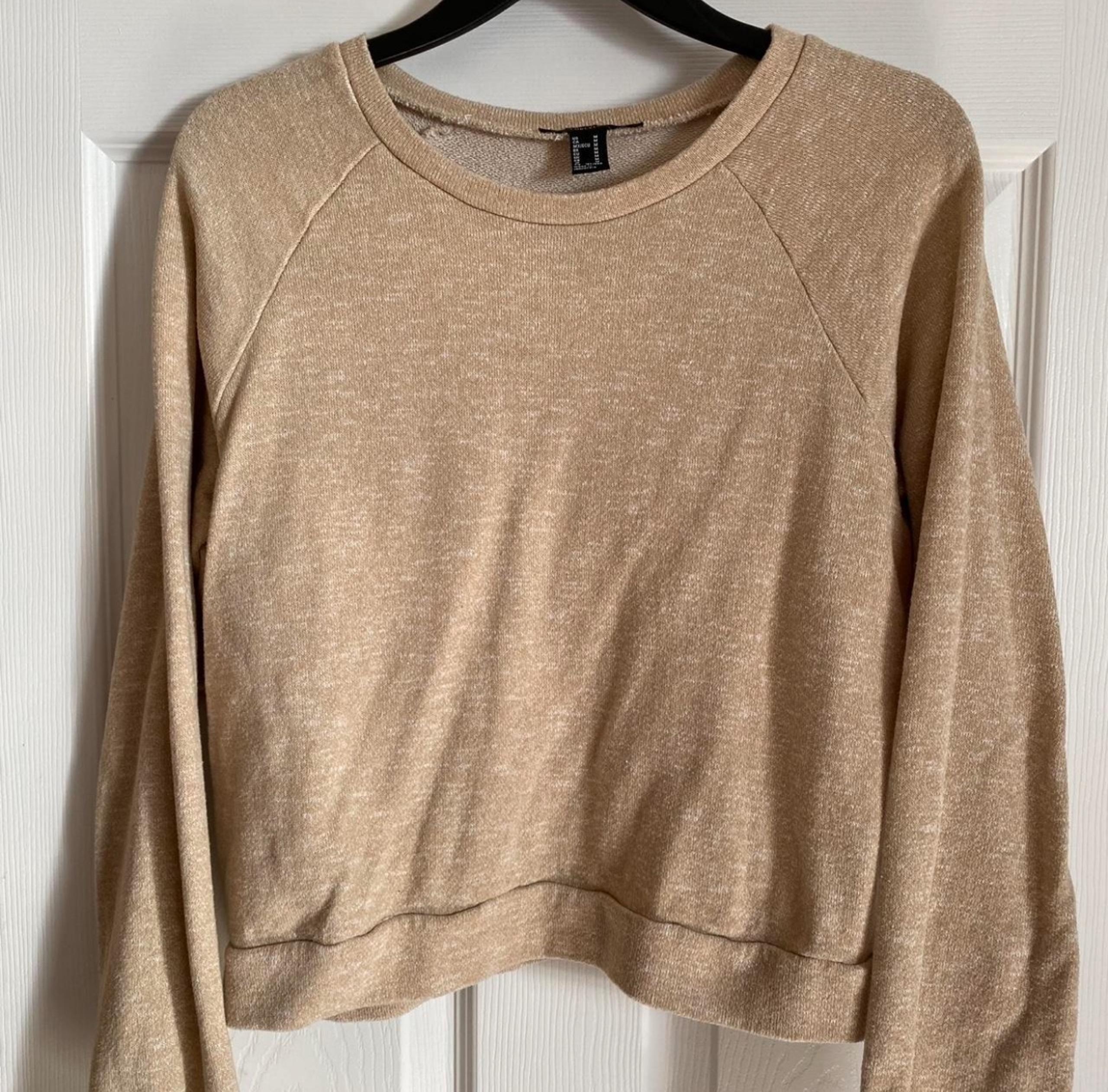 Forever 21 Junior’s Tan/Beige Long Sleeve Shirt Medium