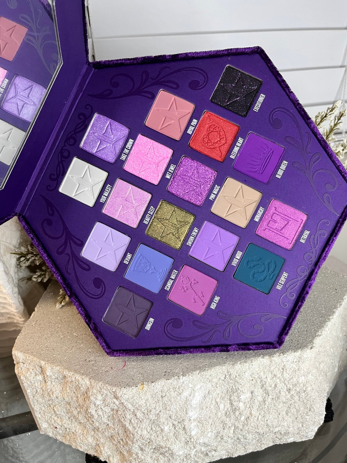 Jeffree Star - Blood Lust Eyeshadow Palette
