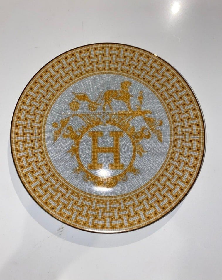 Auth Hermes au 24k gold tart platter in pristine condition
