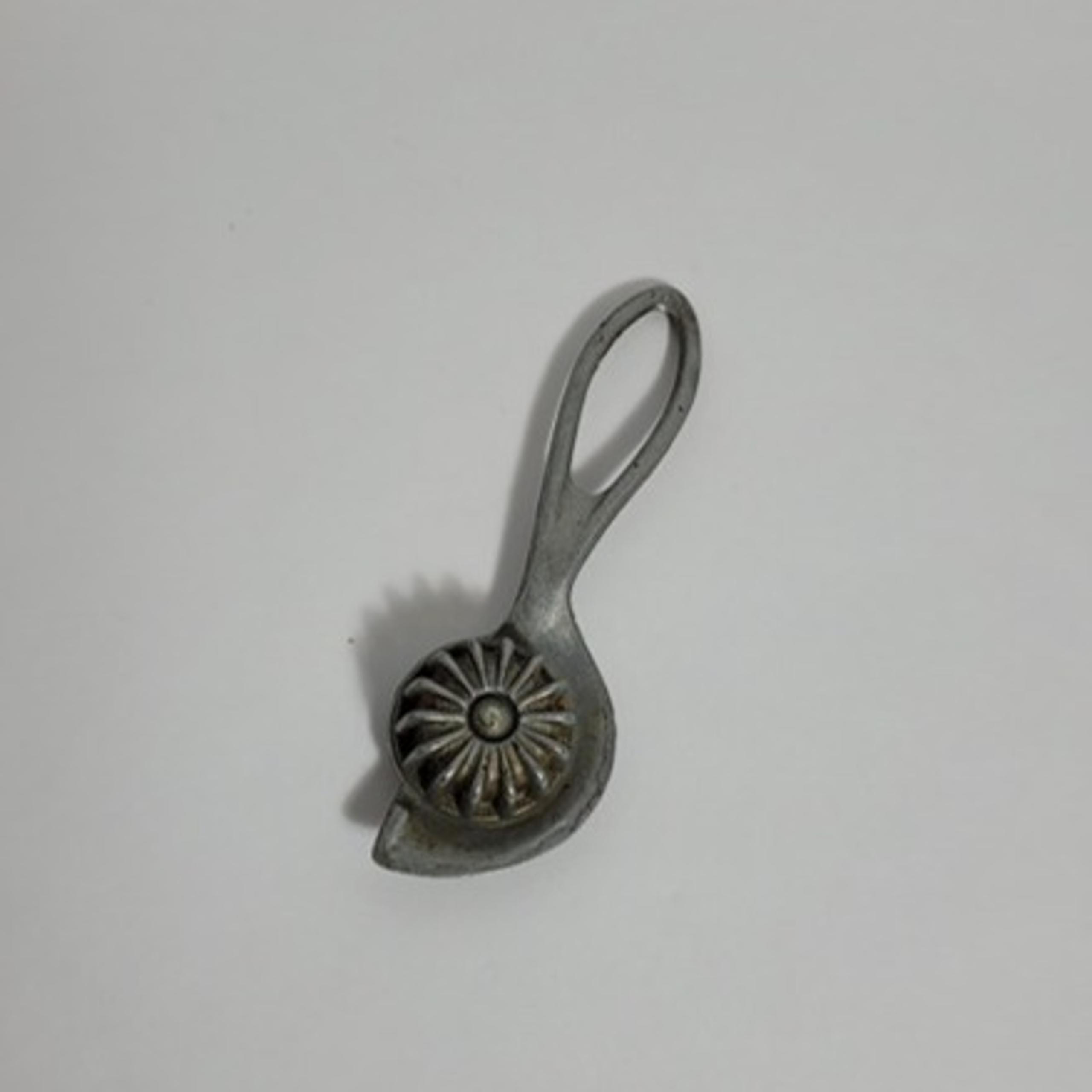 Vintage Aluminum Metal Pastry Wheel Pie Cutter Crust Edge Crimper Trimmer Tool